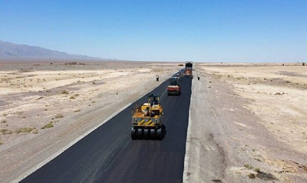 مدیرکل راهداری و حمل ونقل جاده‌ای ایلام خبر داد: ۴۱ هزار تابلو و علائم ایمنی در راه‌های ایلام نصب شد