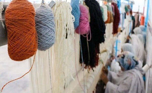 مدیرکل میراث‌فرهنگی، گردشگری و صنایع‌دستی خبر داد: ۷۷ فقره مجوز تأسیس کارگاه صنایع‌دستی در ایلام صادر شد