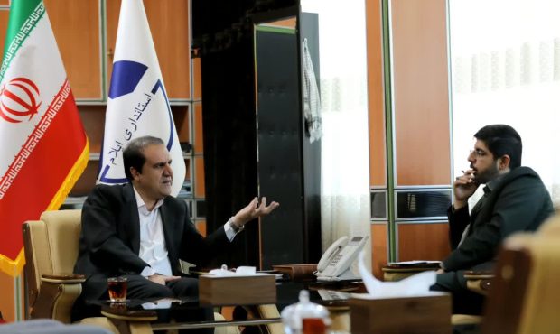 استاندار ایلام در دیدار معاون اشتغال و خودکفایی کمیته امداد امام(ره): کمیته امداد در حوزه اشتغال پایدار مددجویان خوب عمل کرده است استاندار ایلام در دیدار معاون اشتغال و خودکفایی کمیته امداد امام(ره): کمیته امداد در حوزه اشتغال پایدار مددجویان خوب عمل کرده است