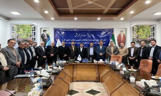 مدیرمخابرات منطقه ایلام خبر داد: اعطای مشوق‌ها به مناطق مخابراتی جهت توسعه ارتباطات