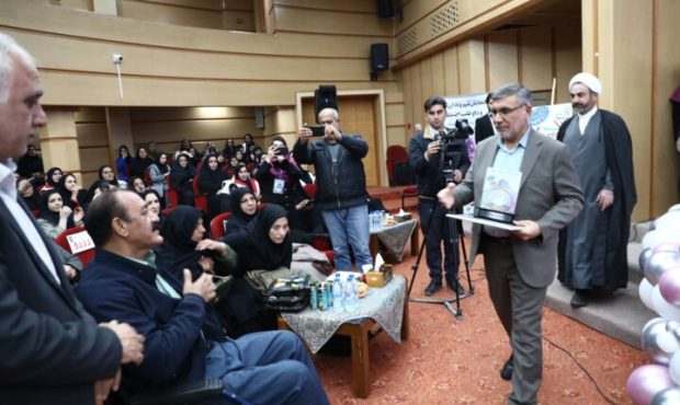 کنشگران اجتماعی افرادی موثر در ترویج فرهنگ ایثار هستند که باید اقدامات شایسته این افراد مورد تجلیل قرار گیرد