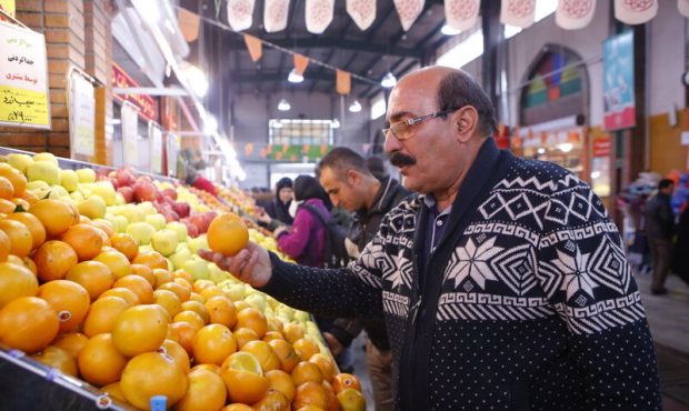 مدیرکل تعاون روستایی استان ایلام خبر داد: آغاز عرضه سیب و پرتقال نوروزی در ایلام