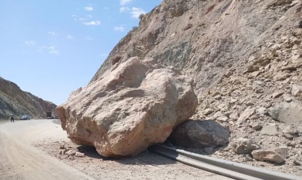 مدیرکل راهداری ایلام خبر داد: ریزش‌برداری ۱۹۵ مقطع از محورهای مواصلاتی ایلام