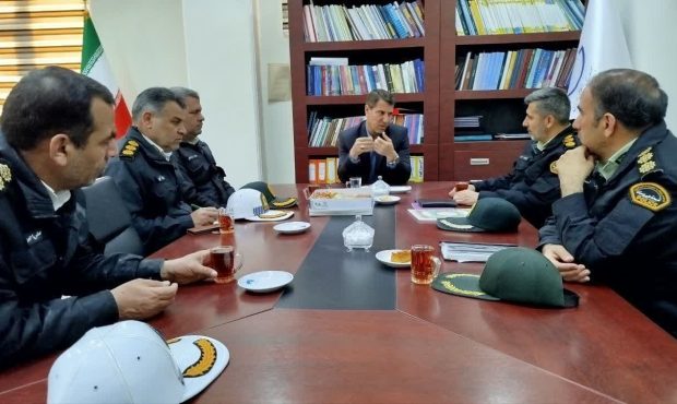 برنامهریزی درونشهری و برونشهری پلیس برای نوروز ضروری است برنامهریزی درونشهری و برونشهری پلیس برای نوروز ضروری است