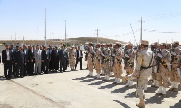 استاندار ایلام: دیپلماسی مرزی تسهیل در تردد زوار و اقتصاد مرز مورد تاکید است استاندار ایلام: دیپلماسی مرزی تسهیل در تردد زوار و اقتصاد مرز مورد تاکید است