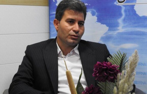 مدیرعامل شرکت توزیع نیروی برق استان خبر داد: برق مشترکان پرمصرف در ایلام نیم ساعت قطع می‌شود