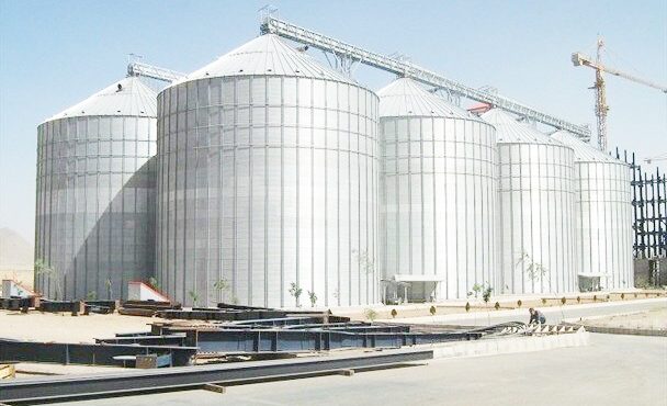 مدیرعامل شرکت غله و خدمات بازرگانی خبر داد: ۴۲ مرکز خرید گندم در ایلام آماده سازی شده است