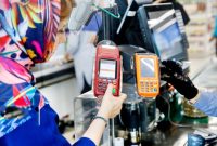 کمین کلاهبرداران در قالب فروشندگان سیار/ رمز کارت را خودتان وارد کنید کمین کلاهبرداران در قالب فروشندگان سیار/ رمز کارت را خودتان وارد کنید