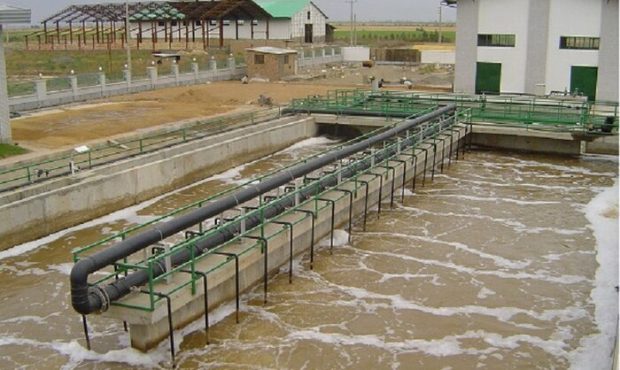 مدیرعامل شرکت آب و فاضلاب استان خبر داد: تصفیه خانه آب ملکشاهی آماده افتتاح است مدیرعامل شرکت آب و فاضلاب استان خبر داد: تصفیه خانه آب ملکشاهی آماده افتتاح است