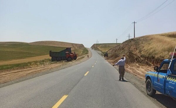 مدیرکل راه و شهرسازی ایلام خبر داد: پنج کیلومتر پروژه ۶بانده جاده زائر مهران تا اربعین آماده می‌شود