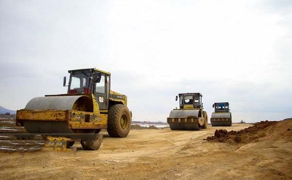 مدیرکل راهداری و حمل و نقل جاده ای استان: جاده اضطراری مرز مهران ۸۰ درصد پیشرفت فیزیکی دارد