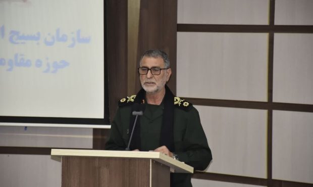 ملت ایران ایستاد. حتی آنان که سال‌ها از کشور دور بودند، از نظام دفاع کردند