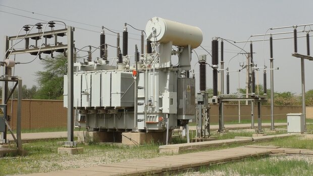 مدیرعامل شرکت برق استان تاکید کرد: مصرف برق در استان ایلام از مرز ۵۰۰ مگاوات گذشت مدیرعامل شرکت برق استان تاکید کرد: مصرف برق در استان ایلام از مرز ۵۰۰ مگاوات گذشت