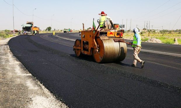 پیشرفت ۵۵ درصدی آسفالت جاده‌های مرز مهران؛ آماده‌سازی برای زائران