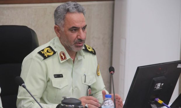 اجرای بیستمین مرحله از طرح آرامش در شهر/ دستگیری ۱۹۲ نفر قاچاقچی و خرده فروش مواد مخدر و معتادان متجاهر در ایلام اجرای بیستمین مرحله از طرح آرامش در شهر/ دستگیری ۱۹۲ نفر قاچاقچی و خرده فروش مواد مخدر و معتادان متجاهر در ایلام