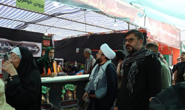 بازدید میدانی دبیر ستاد امر به معروف و نهی از منکر استان از مواکب مستقر در پایانه مرزی برکت مهران