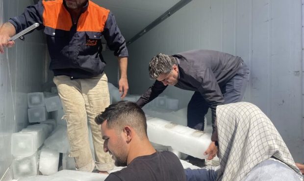 تأمین پایدار آب شرب و خنک‌ برای زوار اربعین حسینی در پایانه مرزی مهران