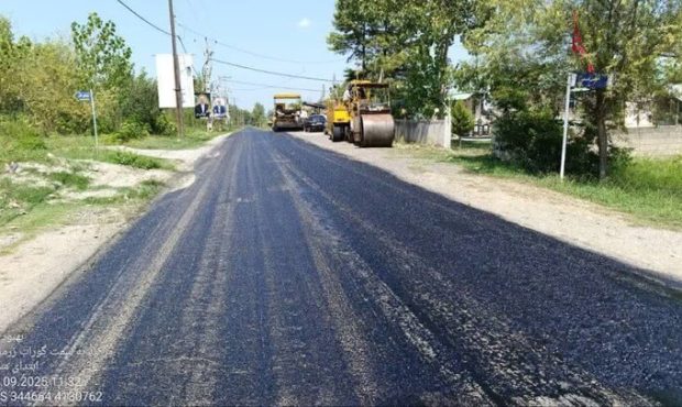 مدیرکل بنیاد مسکن استان خبر داد:  آسفالت ۱۱ هزار مترمربع از معابر شهرک ولیعصر شهرستان بدره