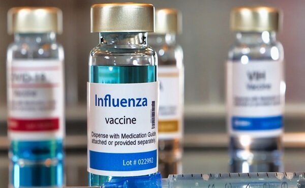 معاون بهداشتی دانشگاه علوم پزشکی استان خبر داد: توزیع واکسن آنفلوآنزا در ایلام آغاز شد معاون بهداشتی دانشگاه علوم پزشکی استان خبر داد: توزیع واکسن آنفلوآنزا در ایلام آغاز شد