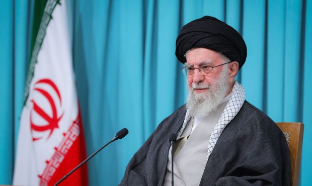 رهبر معظم انقلاب اسلامی: اتحاد ملی ایران، همان اتحاد ملی ۲۳ خرداد است همه مسئولند