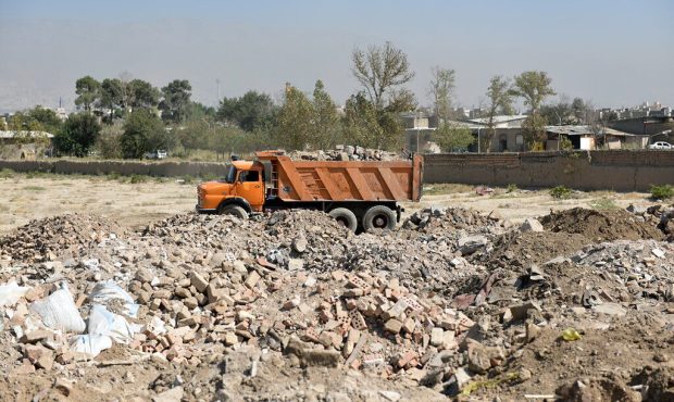 دادستان ایلام تاکید کرد: کارت سوخت کامیون‌های متخلف حمل نخاله باطل می‌شود