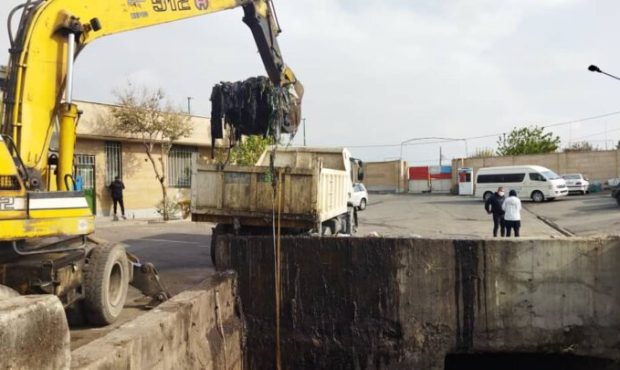 آمادگی ایلام برای مقابله با سیلاب‌های پاییزی؛ لایروبی حوضچه‌های آرامش