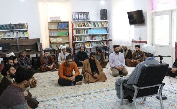 مدیرکل تبلیغات اسلامی استان تاکید  کرد: مبلغان به سواد رسانه و هوش مصنوعی مجهز شوند