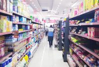 معاون بازرسی و نظارت اداره صمت ایلام: فروش کالا با قیمت قدیم و نرخ جدید تخلف است