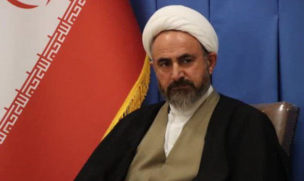 اگر میان نسل امروز و شهدا پیوندی الهام‌بخش برقرار کنیم، نمره قبولی گرفته‌ایم/مردم ایلام در دفاع مقدس، هم رزمنده بودند هم آواره