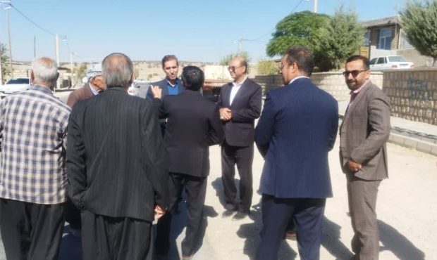 تأکید فرماندار سیروان بر حمایت از تکمیل حسینیه و رفع مشکلات عمرانی در روستای چشمهخزانه تأکید فرماندار سیروان بر حمایت از تکمیل حسینیه و رفع مشکلات عمرانی در روستای چشمهخزانه