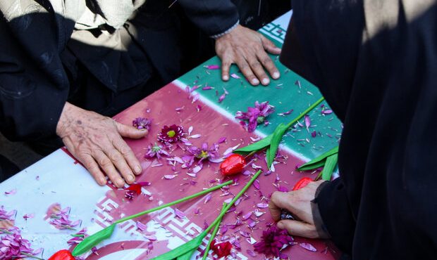 مراسم تشییع شهدای گمنام در ۱۲ بقعه متبرکه استان ایلام انجام می شود