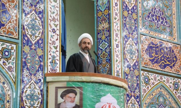 نماینده ولی فقیه در استان و امام جمعه ایلام: بحران کمآبی تنها مختص ایران نیست و یک مسئله جهانی است نماینده ولی فقیه در استان و امام جمعه ایلام: بحران کمآبی تنها مختص ایران نیست و یک مسئله جهانی است