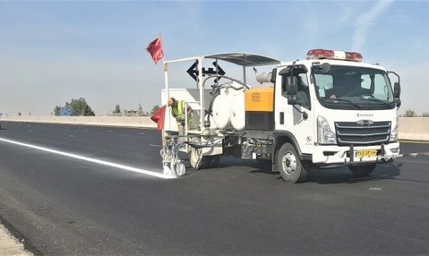مدیرکل راهداری و حمل و نقل جاده‌ای خبر داد: خط‌کشی ۳۷۵۰ کیلومتر از جاده‌های ایلام