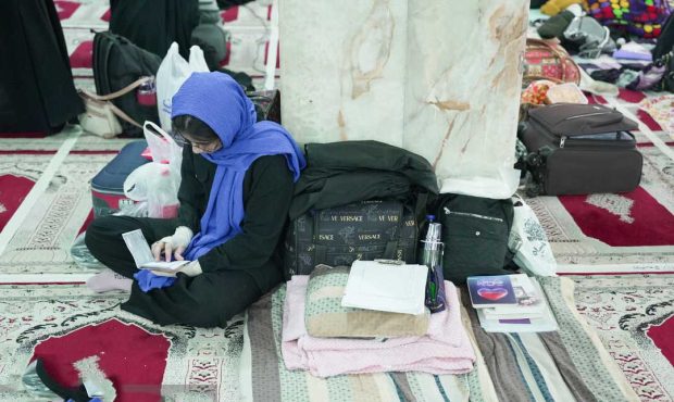 ایلام غرق در نور اعتکاف؛ استقبال بی‌سابقه جوانان از ۳ روز خلوت با خدا