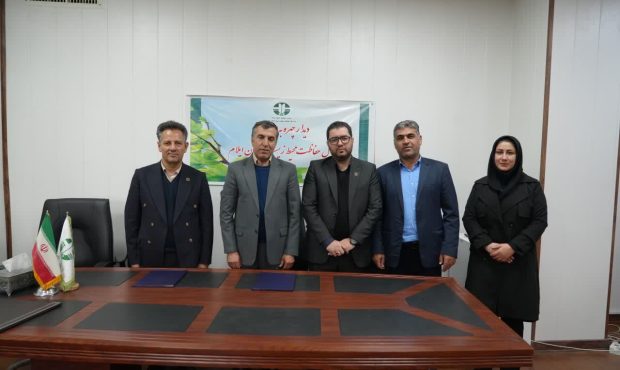 امضای تفاهم‌نامه همکاری محیط زیست و شرکت گاز ایلام برای تحقق مدیریت سبز و کاهش آلایندگی