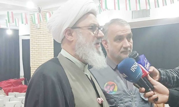 توزیع ۲۶۰۰ بسته معیشتی در قالب پویش «ایران همدل» در ایلام توزیع ۲۶۰۰ بسته معیشتی در قالب پویش «ایران همدل» در ایلام