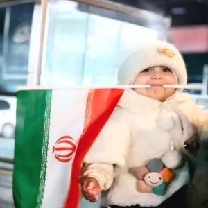 ایران، همیشه توی دلها و بغل مادر ایران، همیشه توی دلها و بغل مادر