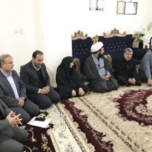 دیدار نماینده مردم ایلام به همراه مدیرکل بنیاد شهید و امور ایثارگران استان با خانواده های معظم شهدای جنگ رمضان در چرداول و هلیلان