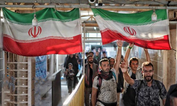 بسیج امکانات برای پذیرایی از زائران عرفه در مرز مهران بسیج امکانات برای پذیرایی از زائران عرفه در مرز مهران