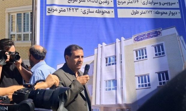 ۹۰ مدرسه در قالب نهضت عدالت آموزشی در ایلام تحویل شد ۹۰ مدرسه در قالب نهضت عدالت آموزشی در ایلام تحویل شد