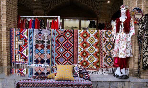 احداث بازارچه دائمی صنایع‌دستی در آبدانان در دستور کار قرار دارد