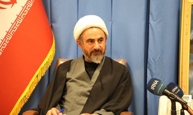 امام جمعه ایلام تاکید کرد: رسانهها و وظیفه بازتاب نیازهای بنیادین جامعه امام جمعه ایلام تاکید کرد: رسانهها و وظیفه بازتاب نیازهای بنیادین جامعه