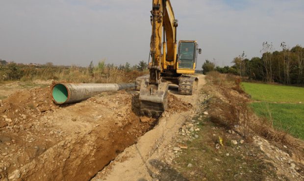 مدیرعامل شرکت آب و فاضلاب استان خبر داد: تأمین آب پایدار سه روستای ایوان مدیرعامل شرکت آب و فاضلاب استان خبر داد: تأمین آب پایدار سه روستای ایوان