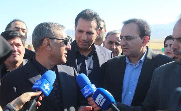 فعال بودن ۳۱ پروژه راهسازی به طول ۲۳۷ کیلومتر در استان ایلام فعال بودن ۳۱ پروژه راهسازی به طول ۲۳۷ کیلومتر در استان ایلام