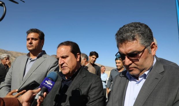 استاندار ایلام خبر داد: ظرفیت ذخیره گندم ایلام به ۴۰۰ هزار تُن رسید استاندار ایلام خبر داد: ظرفیت ذخیره گندم ایلام به ۴۰۰ هزار تُن رسید