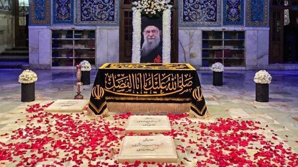 میعادگاهِ خاک و آرمان؛ وقتی شهادت، مزار میسازد میعادگاهِ خاک و آرمان؛ وقتی شهادت، مزار میسازد
