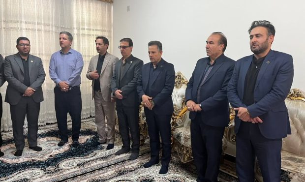 مدیرعامل شرکت گاز استان ایلام تاکید کرد: خون شهدا ریشه های انقلاب را محکم تر کرد مدیرعامل شرکت گاز استان ایلام تاکید کرد: خون شهدا ریشه های انقلاب را محکم تر کرد