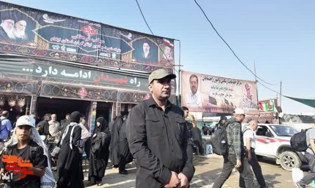 ۶ هزار اقلام فرهنگی در موکب سلام شهید توزیع شد ۶ هزار اقلام فرهنگی در موکب سلام شهید توزیع شد