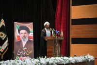 امام جمعه ایلام تاکید کرد: امنیت مردم ثمره مجاهدت حافظان امنیت است