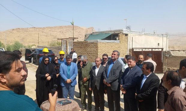آغاز عملیات اجرایی ۱۳۲۰ میلیارد ریال پروژه برق رسانی در دره شهر آغاز عملیات اجرایی ۱۳۲۰ میلیارد ریال پروژه برق رسانی در دره شهر